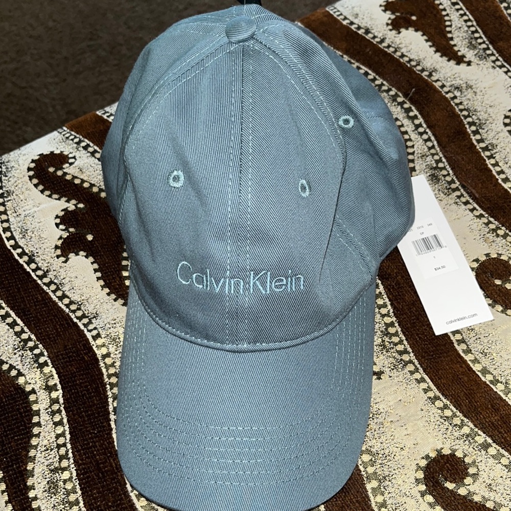 Calvin Klein hat . Brand new with tag
